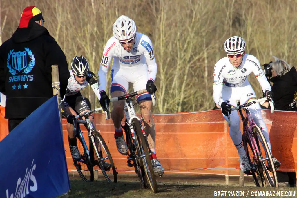 Pauwels leads Stybar and Simunek ©Bart Hazen