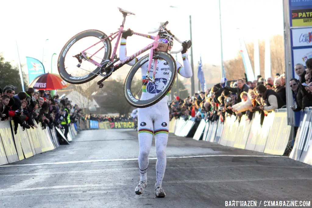 Zdenek Stybar celebrates his Lievin World Cup victory on his new Specialized Crux. ©Bart Hazen