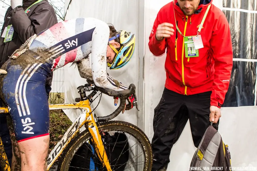 The Great Britain rider finishes and tries to recover at 2014 World Championships. © Thomas Van Bracht