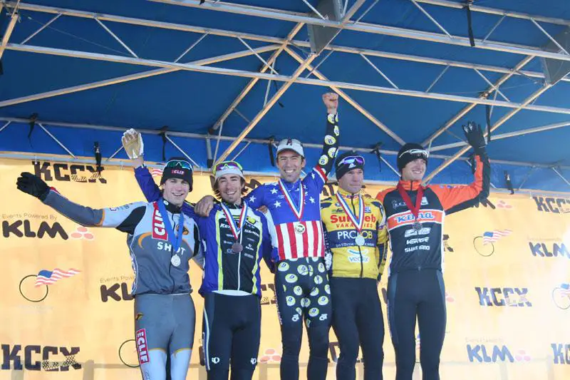 elite-mens-podium