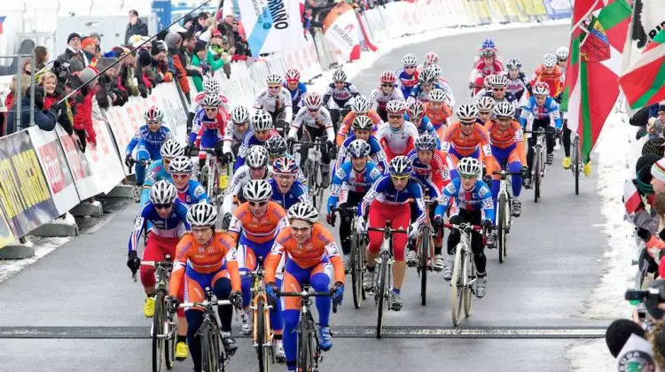 2010 Cyclocross World Championships, Women's start.