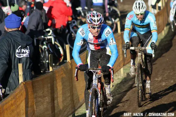 Zdenek Stybar won his second World Championship title in a row, ahead of Sven Nys © Bart Hazen