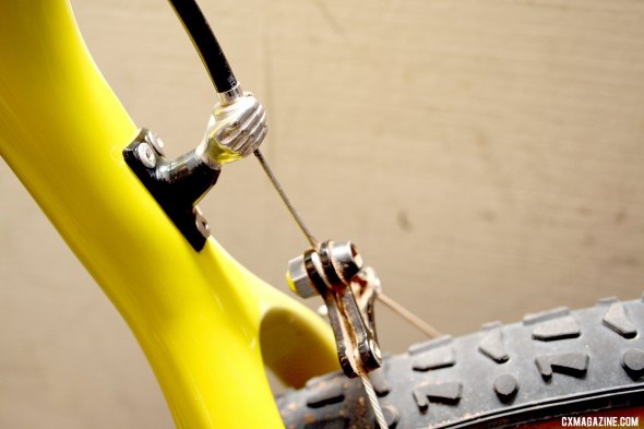 The Ibis Hakkalugi handjob cable hanger shows this is not just any other carbon cyclocross bike. © Cyclocross Magazine