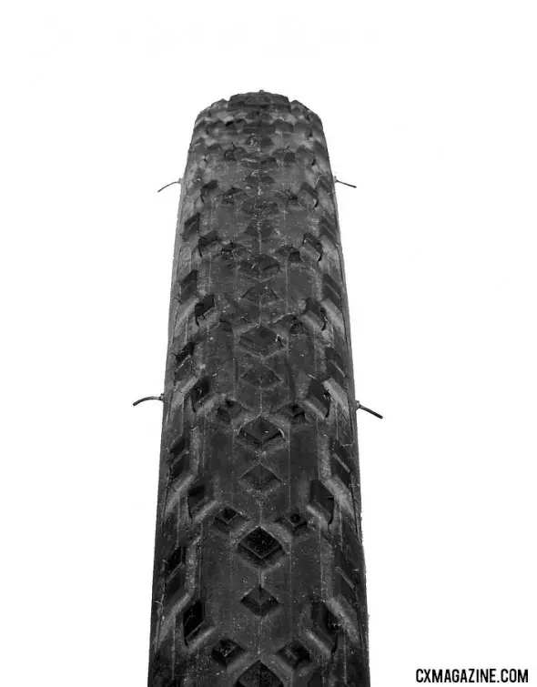 Kenda Kommando Folding 35 cyclocross tire. © Cyclocross Magazine