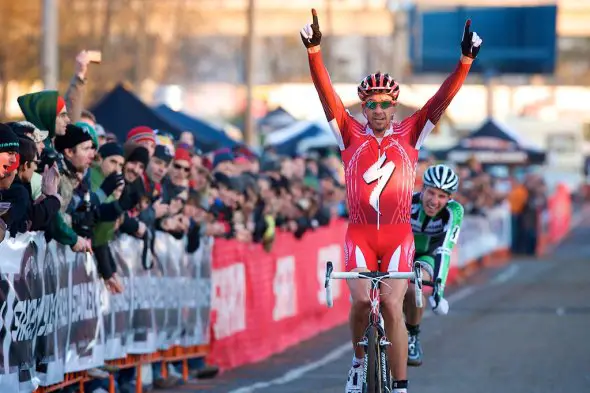 Specialized's Todd Wells takes the win at the 2009 USGP in Portland. © Joe Sales