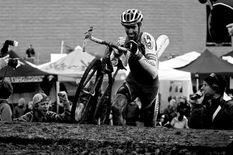 The last time we had Nationals in December was in Bend, Oregon with Todd Wells (Specialized) taking the victory. photo: Wells at the front, 2010 Nationals © Joe Sales