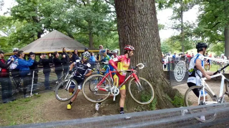 Ian Field makes his way around the natural barriers. Cyclocross Magazine