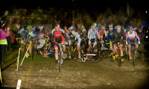 The starting crash of the men's race. © Russ Campbell