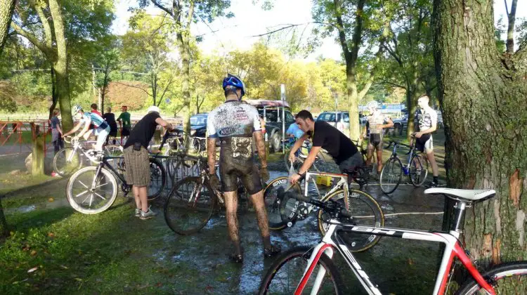 A muddy day means the pressure washers are going full steam in the pit. © Cyclocross Magazine