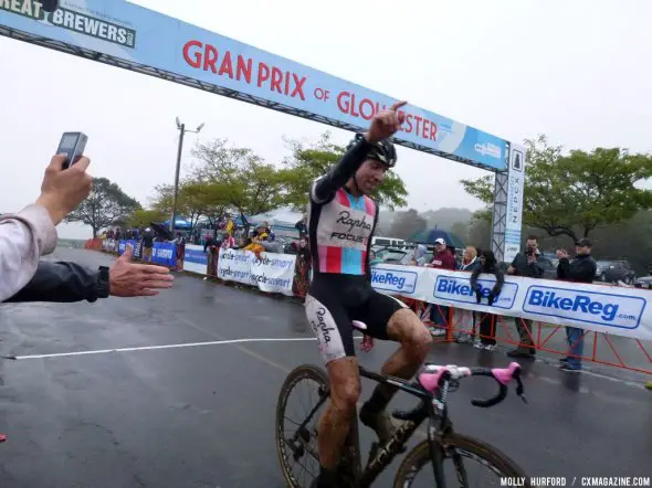 Jeremy Powers takes the win on Day 2 of Gloucester. Cyclocross Magazine