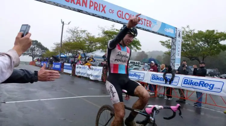 Jeremy Powers takes the win on Day 2 of Gloucester. Cyclocross Magazine