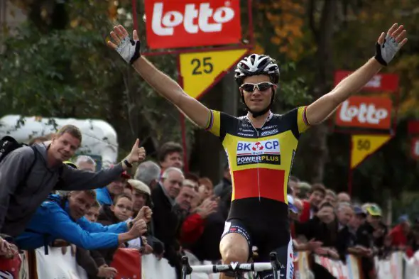 Niels Albert had plenty of time to celebrate Saturday in Dottignies. Bart Hazen