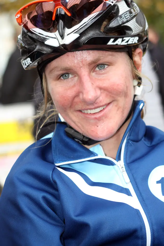 American Amy Dombroski in 2011. © Bart Hazen / Cyclocross Magazine