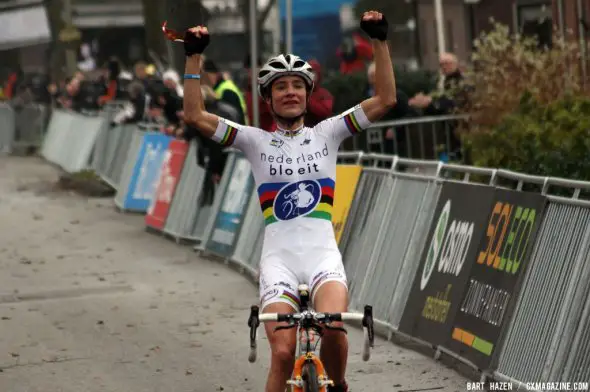 Vos took the win at Superprestige Glieten. Bart Hazen