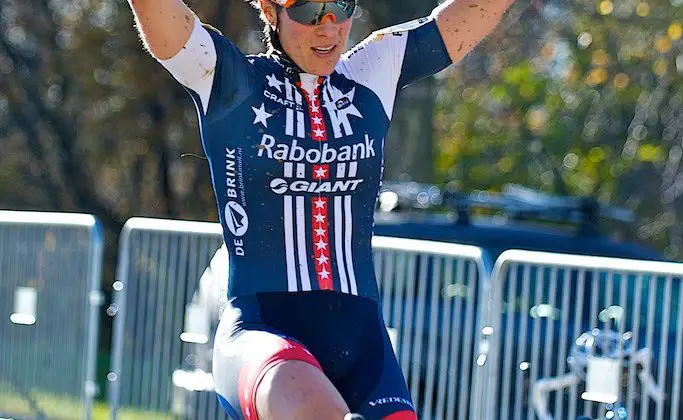 Katie Compton takes the win on day one of the Cincy3 Festival. Jeffrey Jakucyk