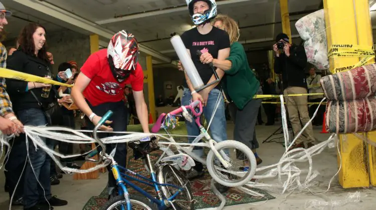 SSCXWC 2011 Party and Qualifiers. © Cyclocross Magazine