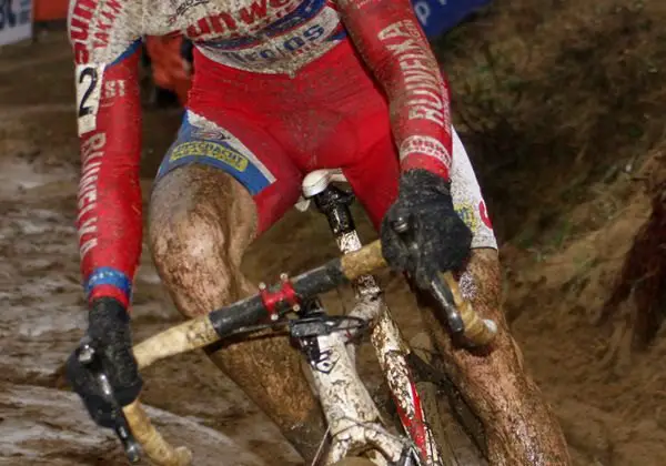 Kevin Pauwels on track to win the 2011 Zolder World Cup. ©Bart Hazen