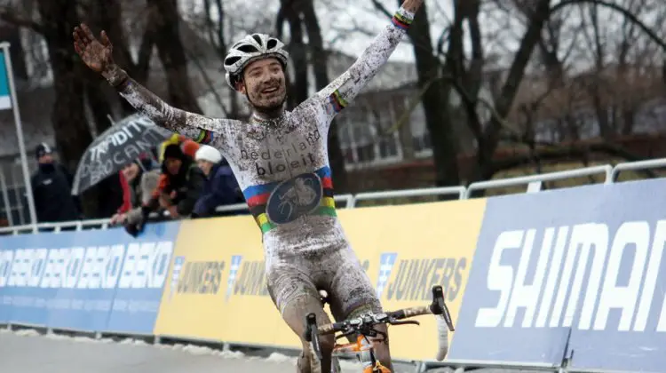 Marianne Vos takes the win at Namur World Cup 2011. © Bart Hazen