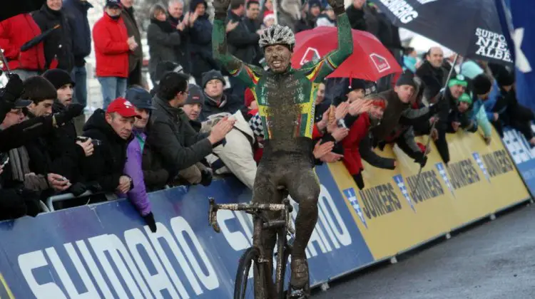 Sven Nys takes a muddy win at Namur World Cup 2011. © Bart Hazen