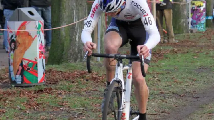 Durrin chugging along during Scheldecross.