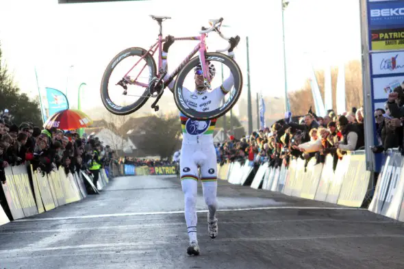 Stybar wins the 2012 Liévin World Cup in France. ©Bart Hazen