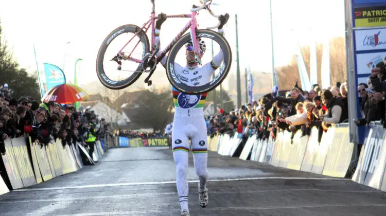 Stybar wins the 2012 Liévin World Cup in France. ©Bart Hazen