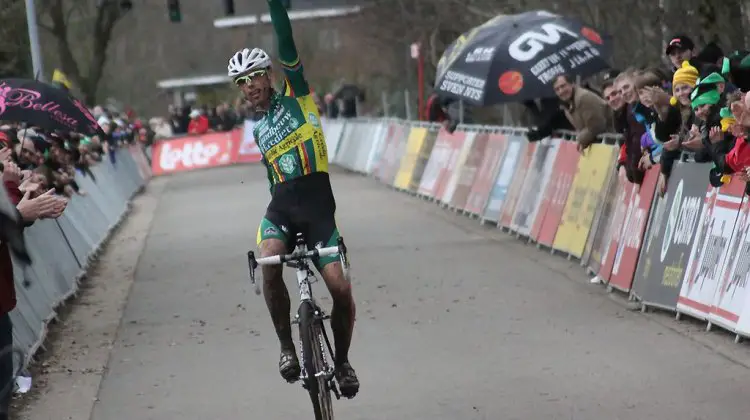 Sven Nys wins the 2011 Superprestige in Hoogstraten, Belgium. © Bart Hazen