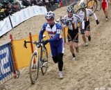 Jonathan Page running the sand, broken ribs and all, at Koksijde. Bart Hazen