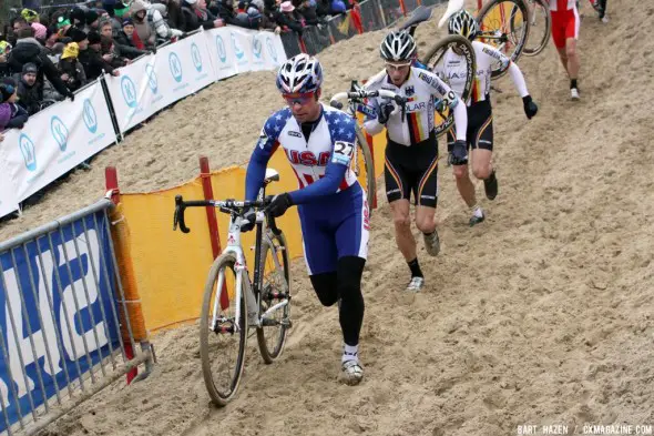 Jonathan Page running the sand, broken ribs and all, at Koksijde. Bart Hazen