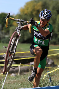 Lee taking the barriers in Boulder. Photo courtesy of Lee Waldman