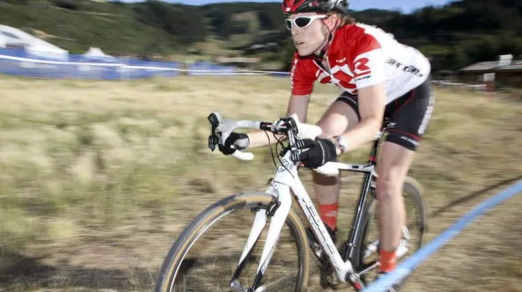 Kari Studley represented Redline well with a strong second place at the 2012 Raleigh Midsummer Night Cyclocross Race. @Cyclocros