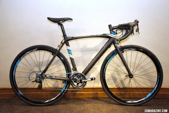 The $2500 carbon Raleigh 2013 RXC Cross Bike with SRAM Rival and Apex looks a lot like the Pro Disc but costs $3500 less. © Cyclocross Magazine The $2500 carbon Raleigh 2013 RXC Cross Bike with SRAM Rival and Apex looks a lot like the Pro Disc but costs $3500 less. © Cyclocross Magazine