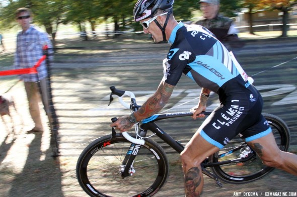 Ben Berden of the new Raleigh-Clement team in the barriers. 