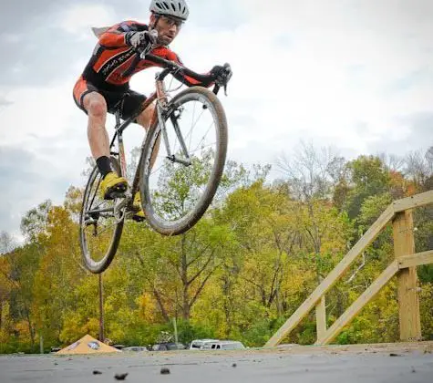 Rider Nathan Roberson on Hungry Hump p/b DeFeet Flyover. © Micahel Frey