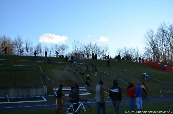 The chilly spectators who braved the cold were still all too happy to shout "encouragement" at racers. © Cyclocross Magazine The chilly spectators who braved the cold were still all too happy to shout "encouragement" at racers. © Cyclocross Magazine