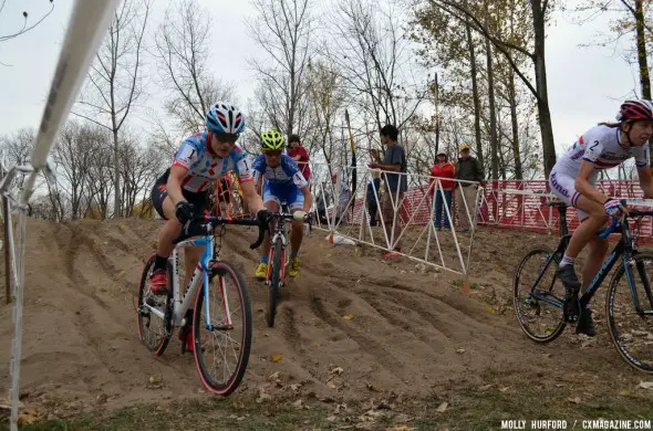 Compton and Wyman come through the sand first at Derby City Day 2. © Cyclocross Magazine