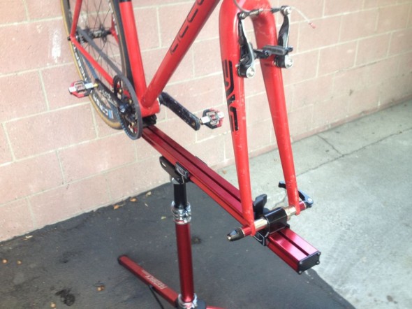Compact design but plenty of strength with the Feedback Sprint stand. 