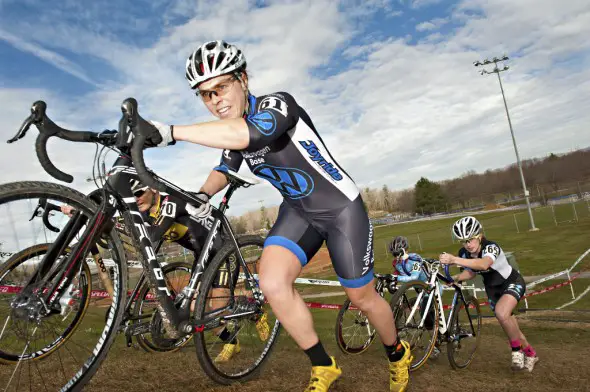 The women hit the run up at NCGP. © Shane Orr