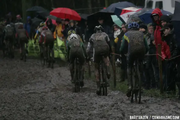 Today's race gave true 'cross conditions © Bart Hazen