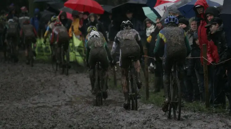 Today's race gave true 'cross conditions © Bart Hazen