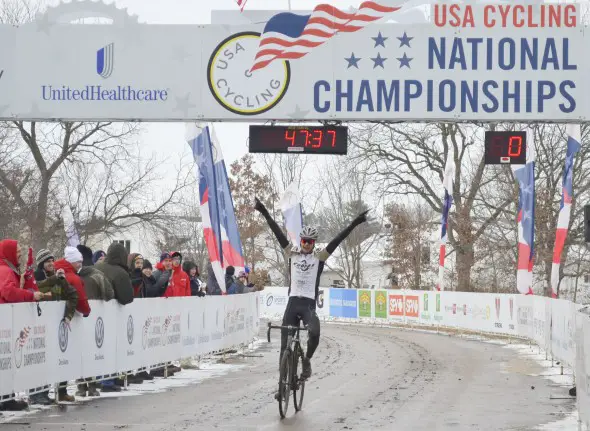 Robert Rimmer took a commanding victory in the Division II Collegiate Men's Race. © Cyclocross Magazine