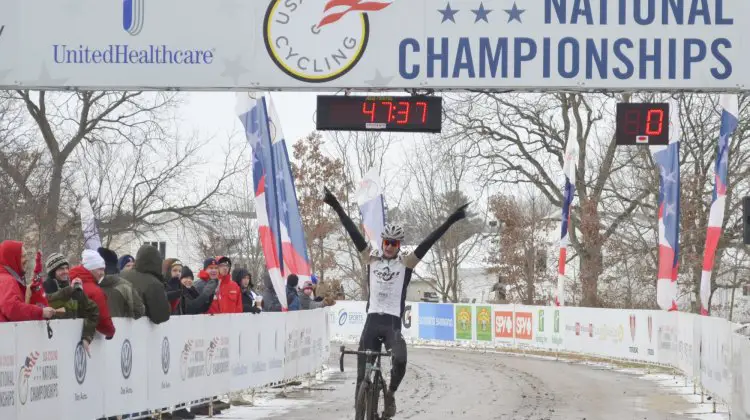 Robert Rimmer took a commanding victory in the Division II Collegiate Men's Race. © Cyclocross Magazine