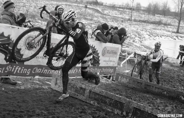 Russel Stevenson wins his first title with a Masters 35-39 win. 2013 Cyclocross Nationals.© Cyclocross Magazine Russel Stevenson wins his first title with a Masters 35-39 win. 2013 Cyclocross Nationals.© Cyclocross Magazine