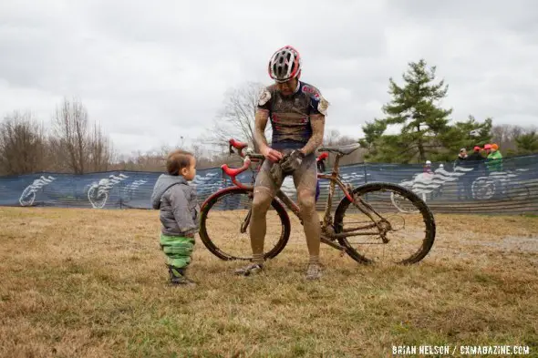 Anastasio Flores (California Giant Berry Farms/Specialized) and his son. Â©Brian Nelson