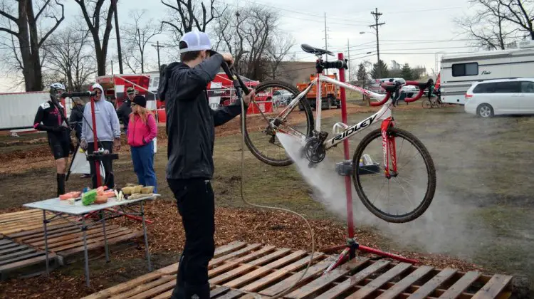 The WD40Bike team hard at work at Masters Worlds. © Cyclocross Magazine