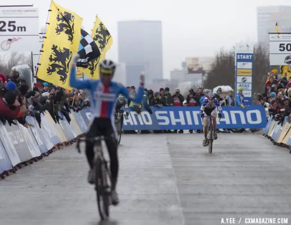 Toupalik medaled while Owen suffered from mishaps and disappointment. 2013 Cyclocross World Championships, Junior Men. © Cyclocross Magazine Toupalik medaled while Owen suffered from mishaps and disappointment. 2013 Cyclocross World Championships, Junior Men. © Cyclocross Magazine