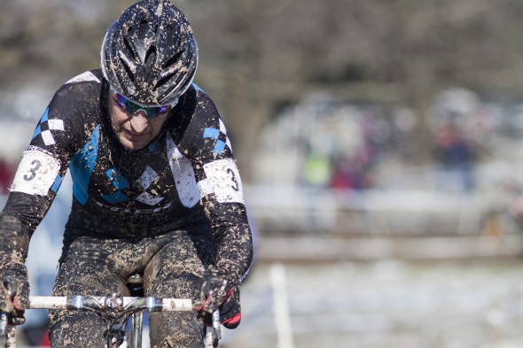 Mark Savery powered to the Master 40-44 World Title with a clean race on a muddy day © Cyclocross Magazine