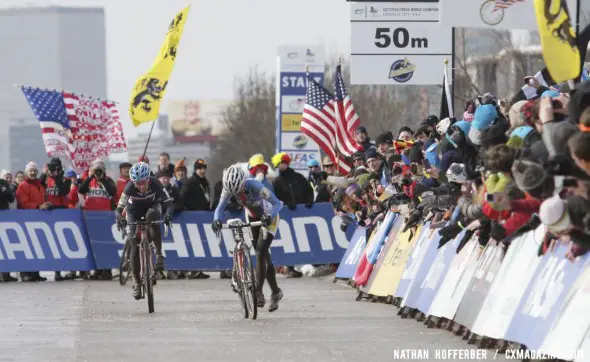 Katerina Nash dropped her chain in the final turn and lost her chance at a second consecutive bronze medal. © Nathan Hofferber 