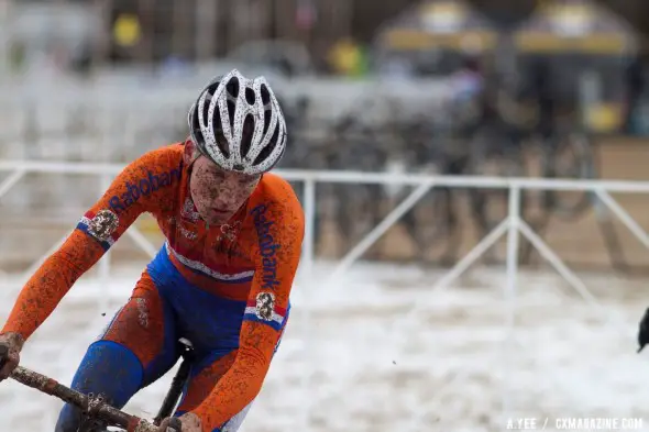 Mike Teeunissen was patient in his move to the front but eventually escaped Bosmans on the last lap for the win. © Cyclocro Mike Teeunissen was patient in his move to the front but eventually escaped Bosmans on the last lap for the win. © Cyclocro