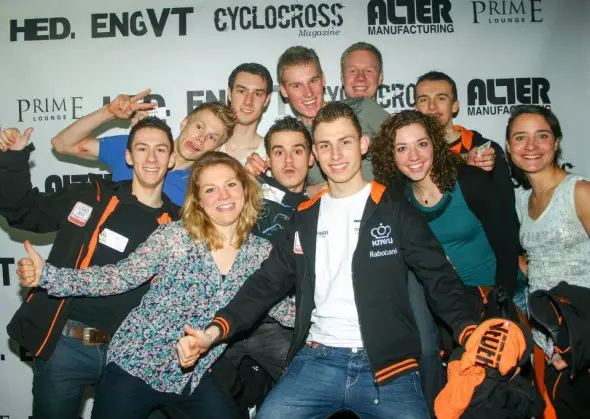 An entirely social media driven party brough in Lars van der Haar, Sanne van Paassen, Mike Teunissen, Sabrina Stultiens and Marianne Vos: three of the four World Champions (Sven Nys showed up later as well!) © William Huston An entirely social media driven party brough in Lars van der Haar, Sanne van Paassen, Mike Teunissen, Sabrina Stultiens and Marianne Vos: three of the four World Champions (Sven Nys showed up later as well!) © William Huston